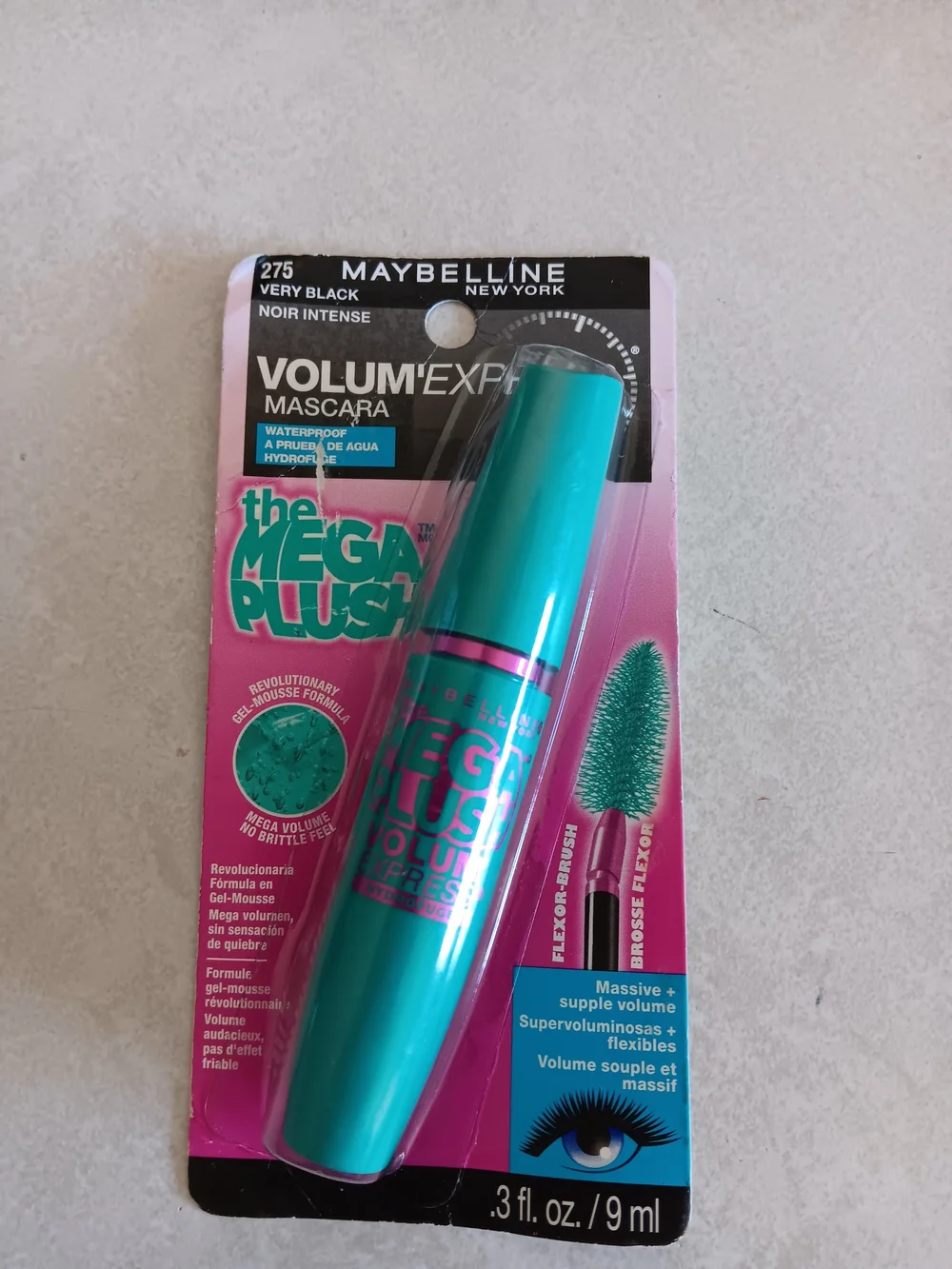 Maybelline The Mega Plush Volum' Express Mascara - Very Black